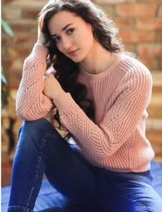 Elite escort service in Industrial Area for home and hotel visits